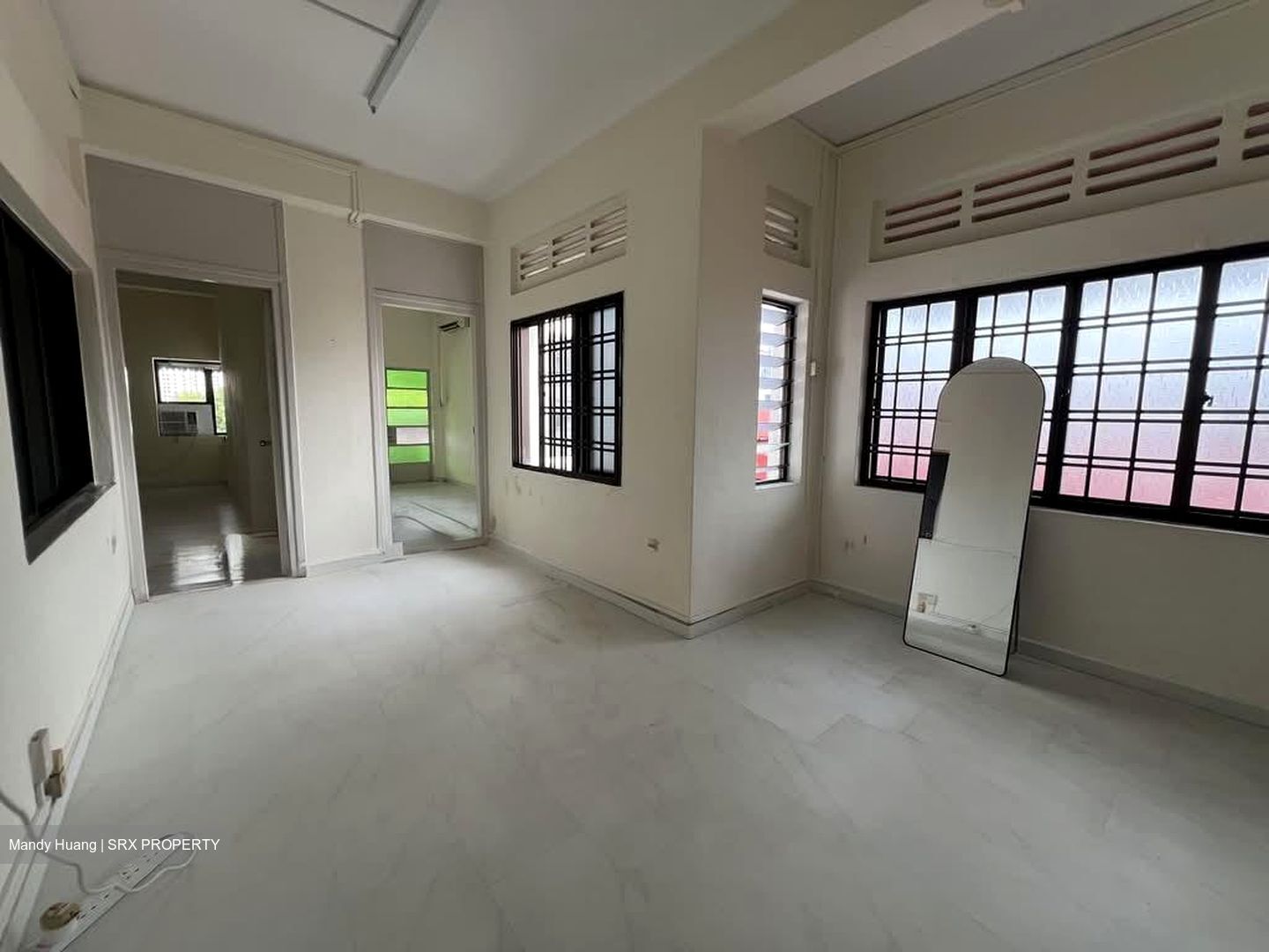 Blk 82 Tiong Bahru Estate (Bukit Merah), HDB 4 Rooms #576127381